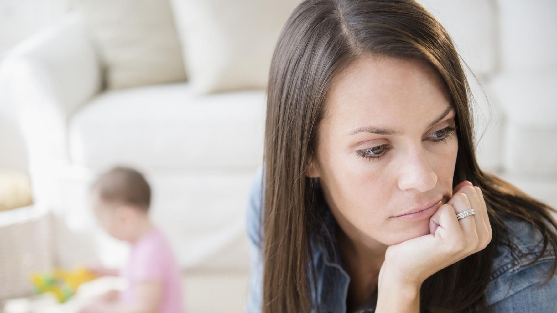 Эмоционально холодные родители: почему возникает это явление и как распознать