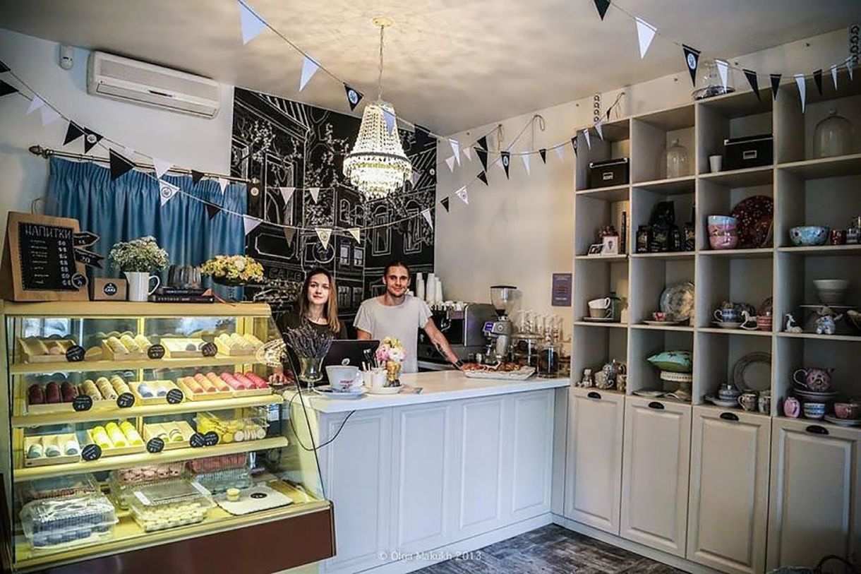 Популярні тістечка макарони: як сімейний бізнес з домашньої кухні виріс до відомих кондитерських Популярні тістечка макарони: як сімейний бізнес з домашньої кухні виріс до відомих кондитерських