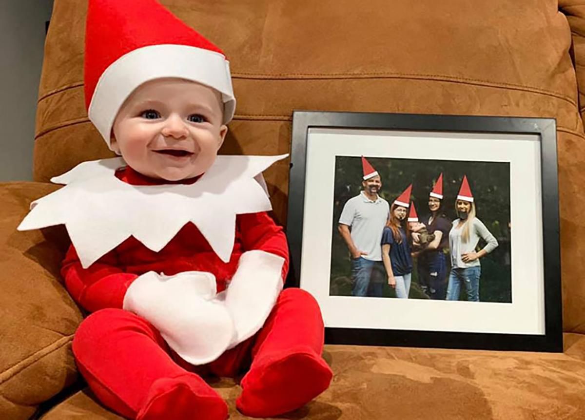Мама зробила оригінальні світлини свого сина, одягнувши його в різдвяного ельфа: милі фото