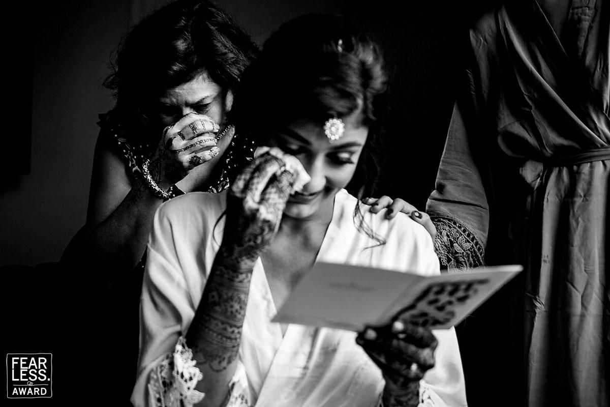 Весільні фотографії замість тисячі слів: оригінальні світлини, які вразять кожного Весільні фотографії замість тисячі слів: оригінальні світлини, які вразять кожного