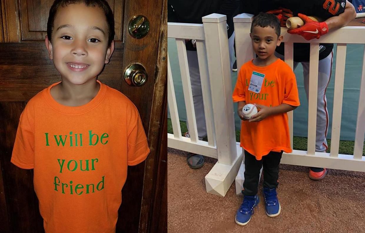 "Я буду твоїм другом": хлопчик прийшов до школи у футболці з доброзичливим написом