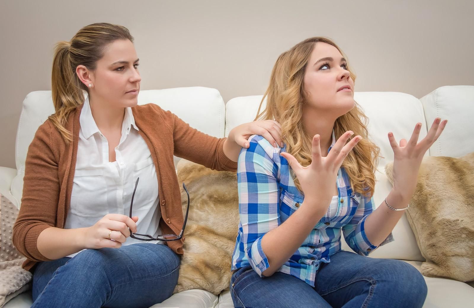 Как бороться с гневом подростка и не испортить отношения: советы от психолога