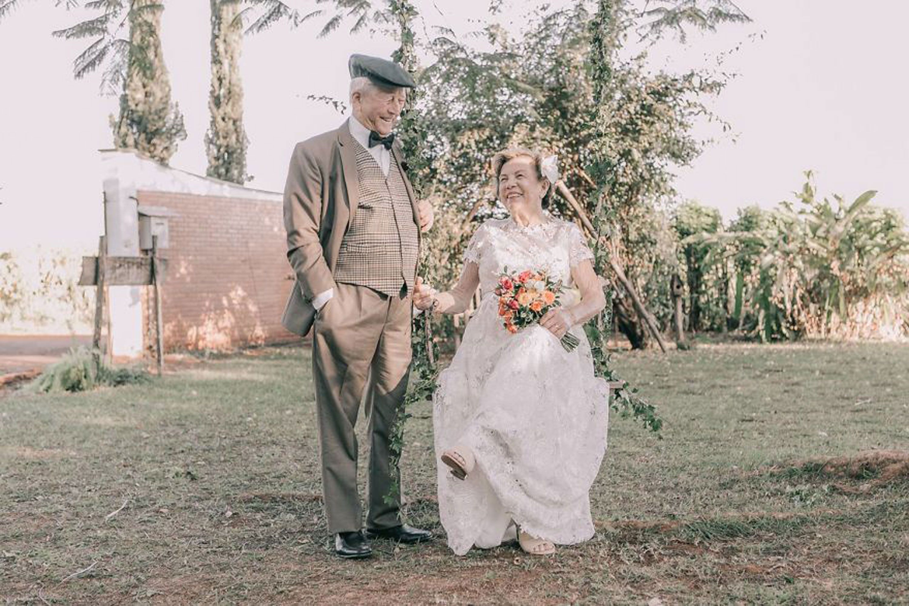 Пара вперше влаштувала весільну фотосесію після 60 років спільного життя: захоплюючі фото