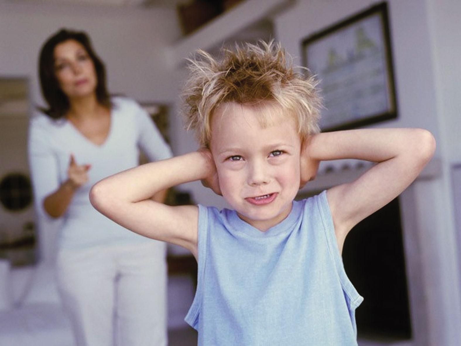 Погана поведінка: чому дитина не слухається та як це виправити