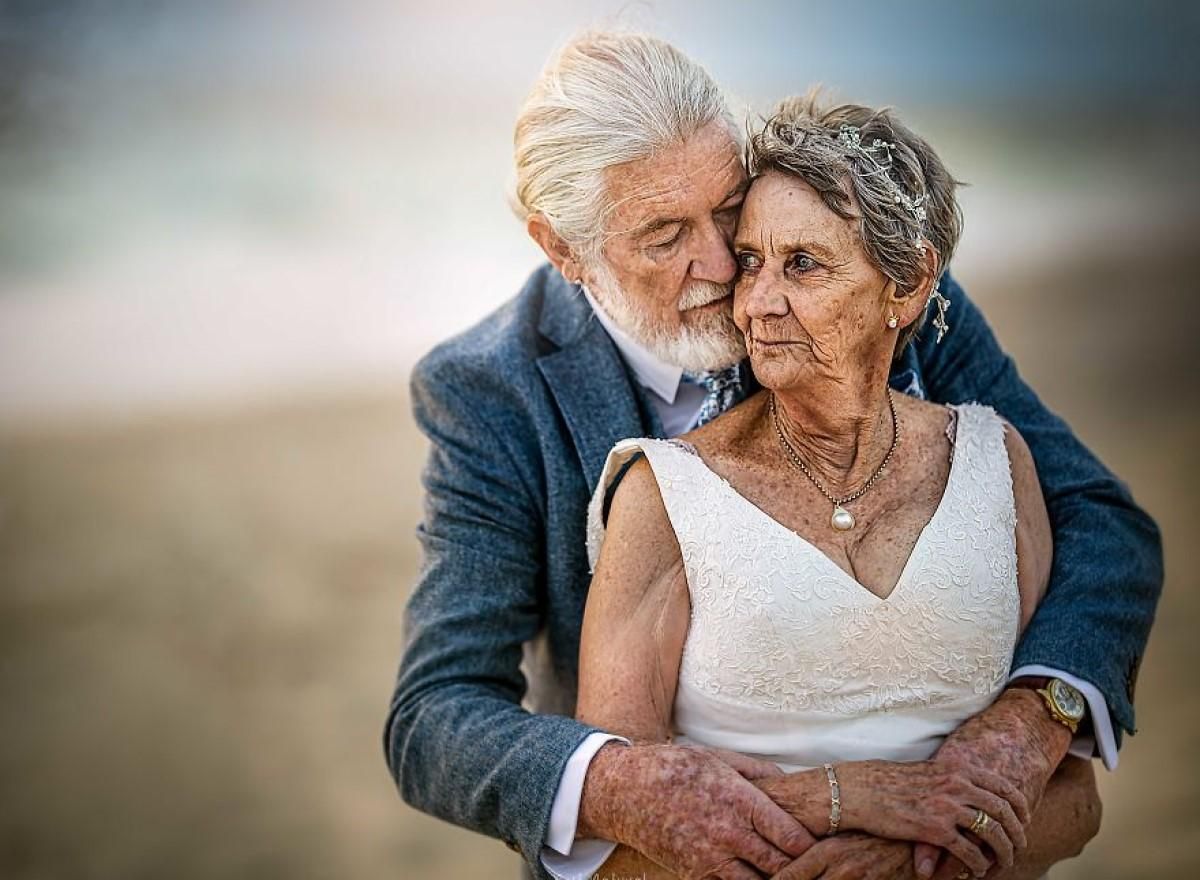 Так выглядит настоящая любовь: изысканные фото пары, которая вместе уже более 55 лет