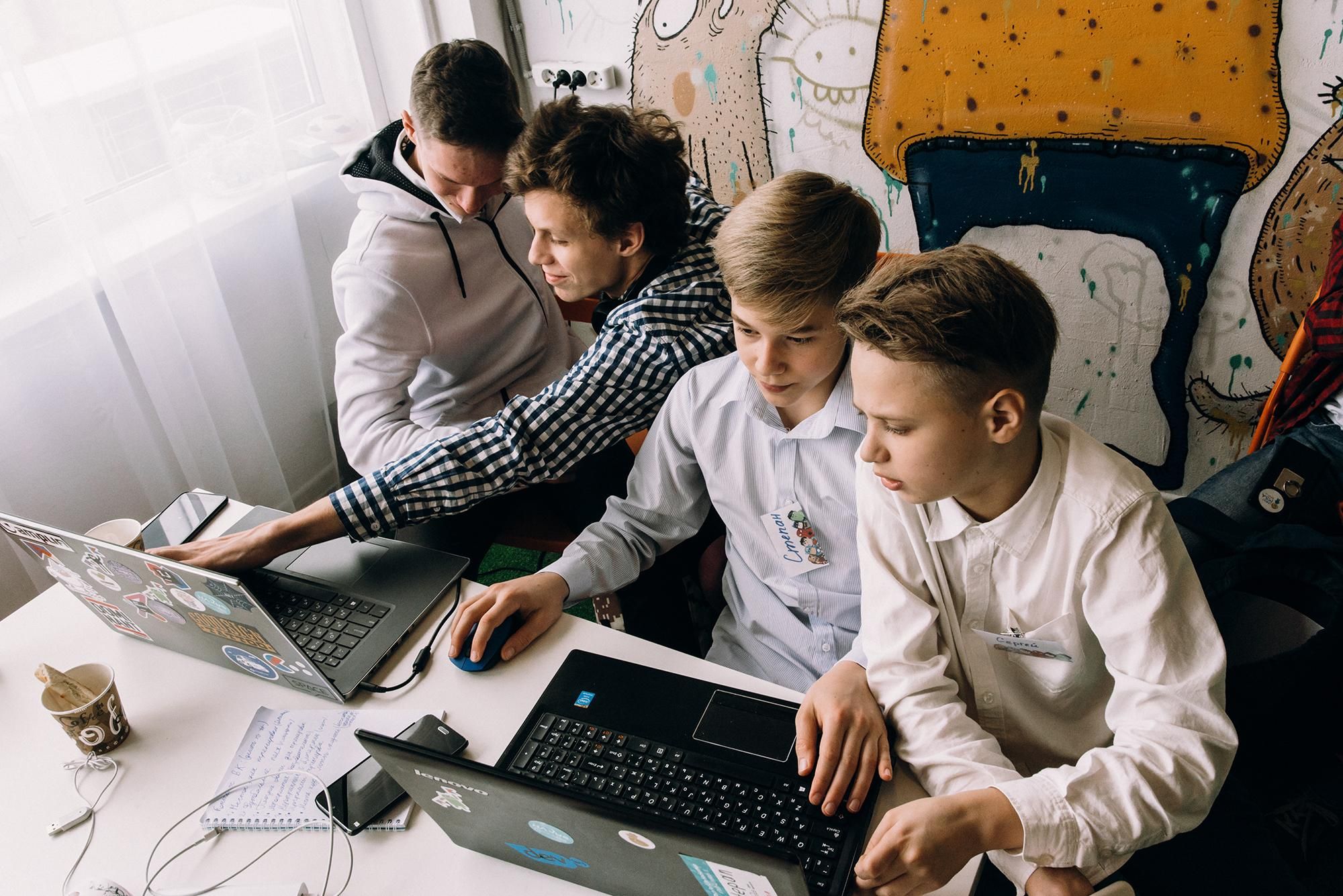 Истории школьников, открыли собственное дело Истории школьников, открыли собственное дело