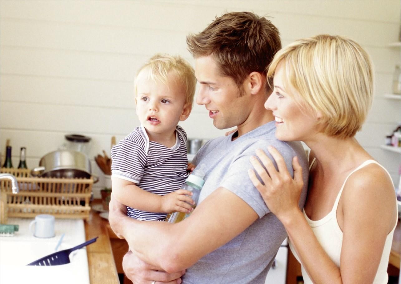 Всиновлення чи опіка над дитиною Всиновлення чи опіка над дитиною