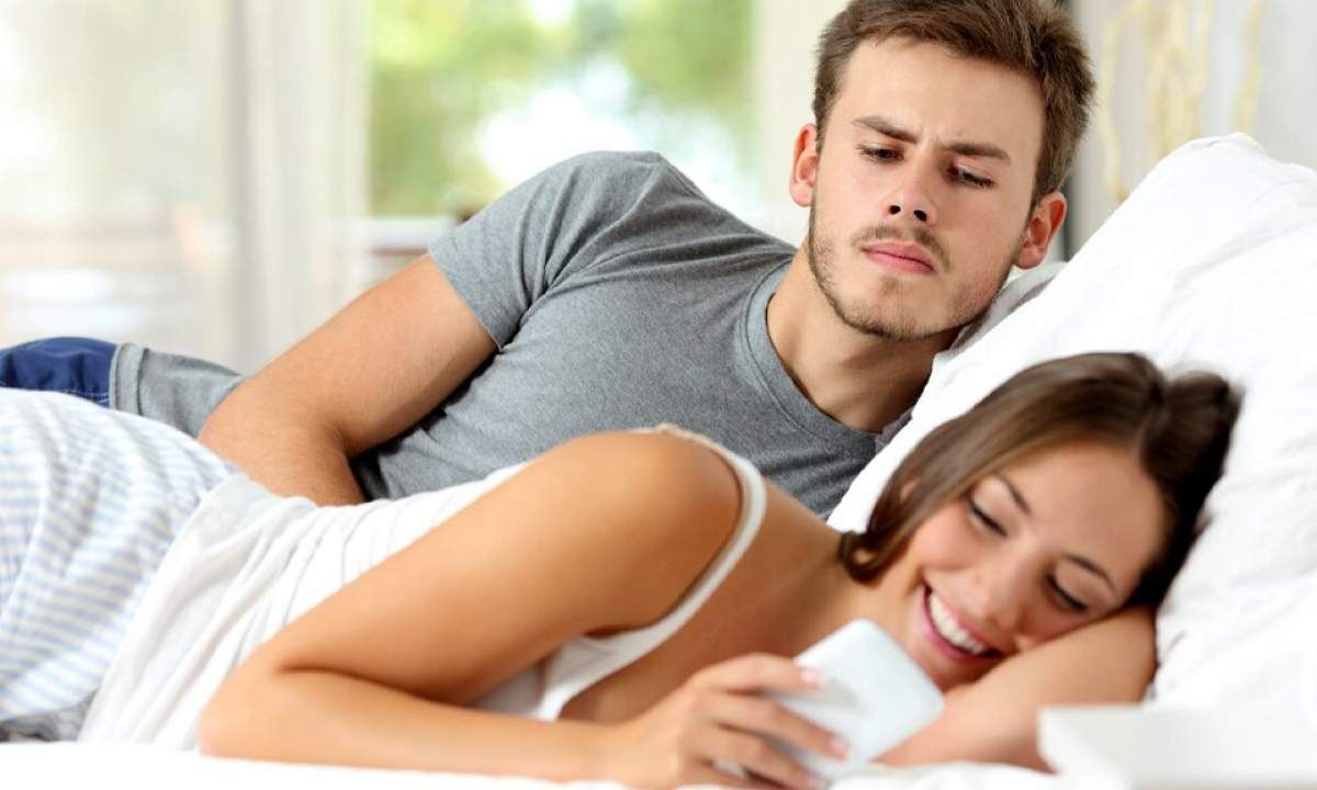 Что надо сделать парням, чтобы перестать ревновать свою девушку: три простых шага Что надо сделать парням, чтобы перестать ревновать свою девушку: три простых шага