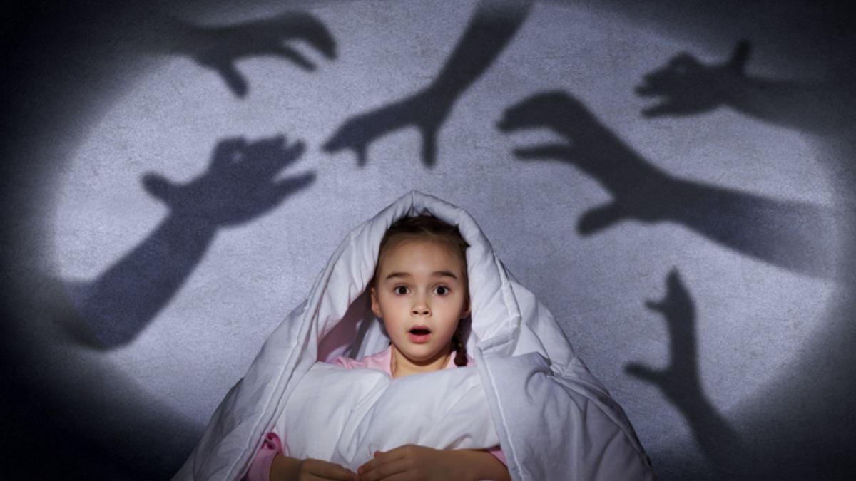 Что делать, если ребенок боится темноты: 5 советов для родителей