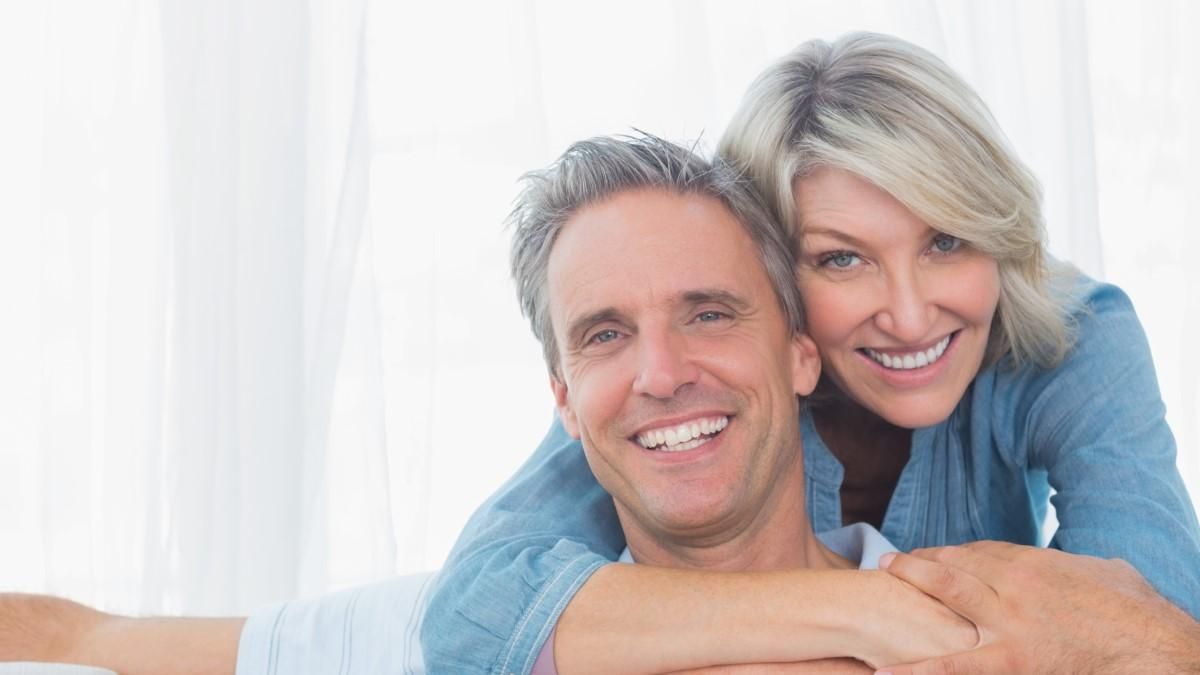 Семейная жизнь после 50 лет: самые популярные мифы о браке и реальность Семейная жизнь после 50 лет: самые популярные мифы о браке и реальность