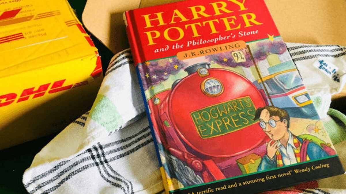 Книга про Гаррі Поттера допоможе батькові оплатити навчання доньці