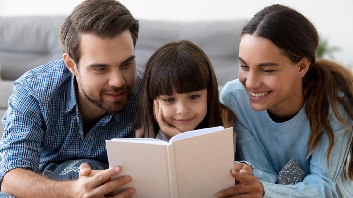 Як заохотити дитину до читання: підбірка порад для батьків