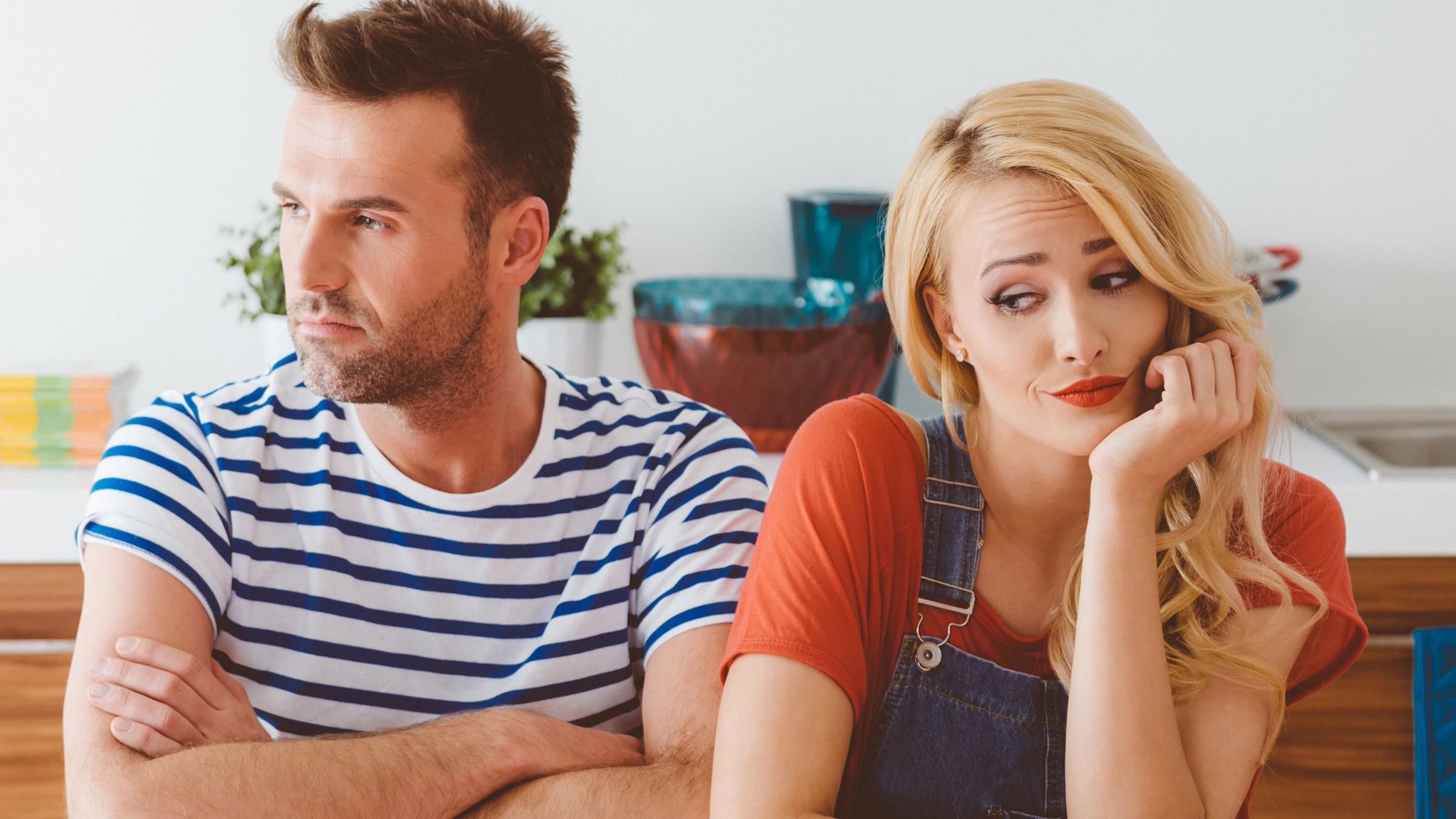 Разлюбил и потерял интерес: 5 реальных фактов, что на это указывают Разлюбил и потерял интерес: 5 реальных фактов, что на это указывают