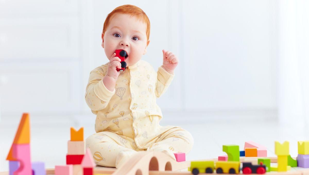 Что может проглотить малыш: 5 мелочей, которые опасны для здоровья