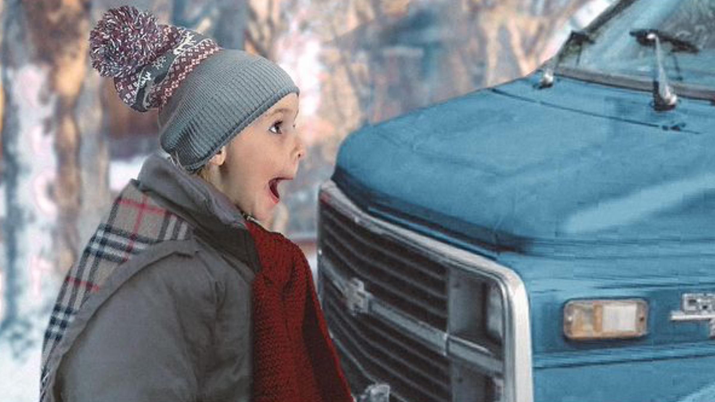 Тато з донькою відтворюють кадри з відомих фільмів: курйозні фото Тато з донькою відтворюють кадри з відомих фільмів: курйозні фото