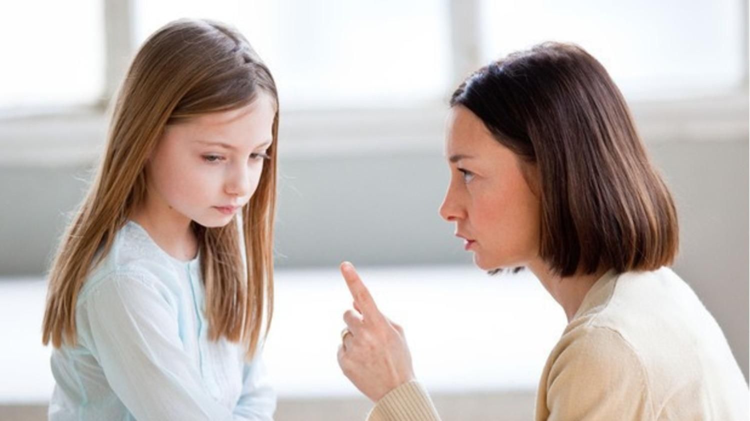 Якими фразами не можна заспокоювати дитину: чим замінити Якими фразами не можна заспокоювати дитину: чим замінити