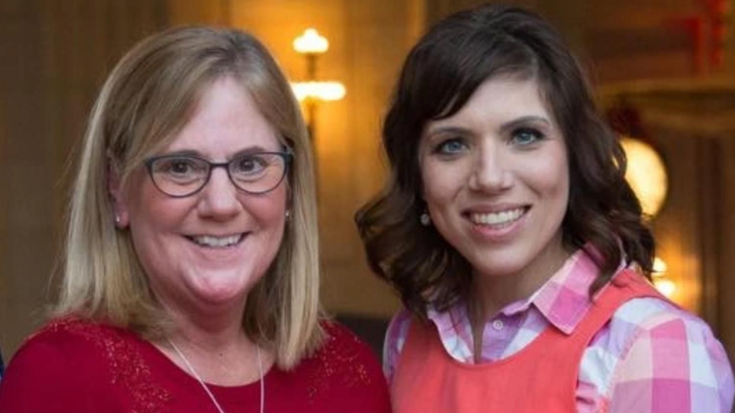 "Я была неудачным абортом": как женщина больше 30 лет искала родителей "Я была неудачным абортом": как женщина больше 30 лет искала родителей