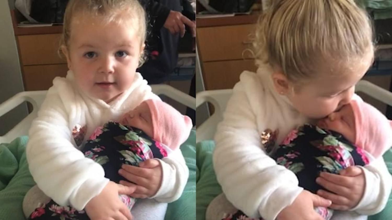 Трогательное видео первой встречи 3-летней девочки с сестренкой