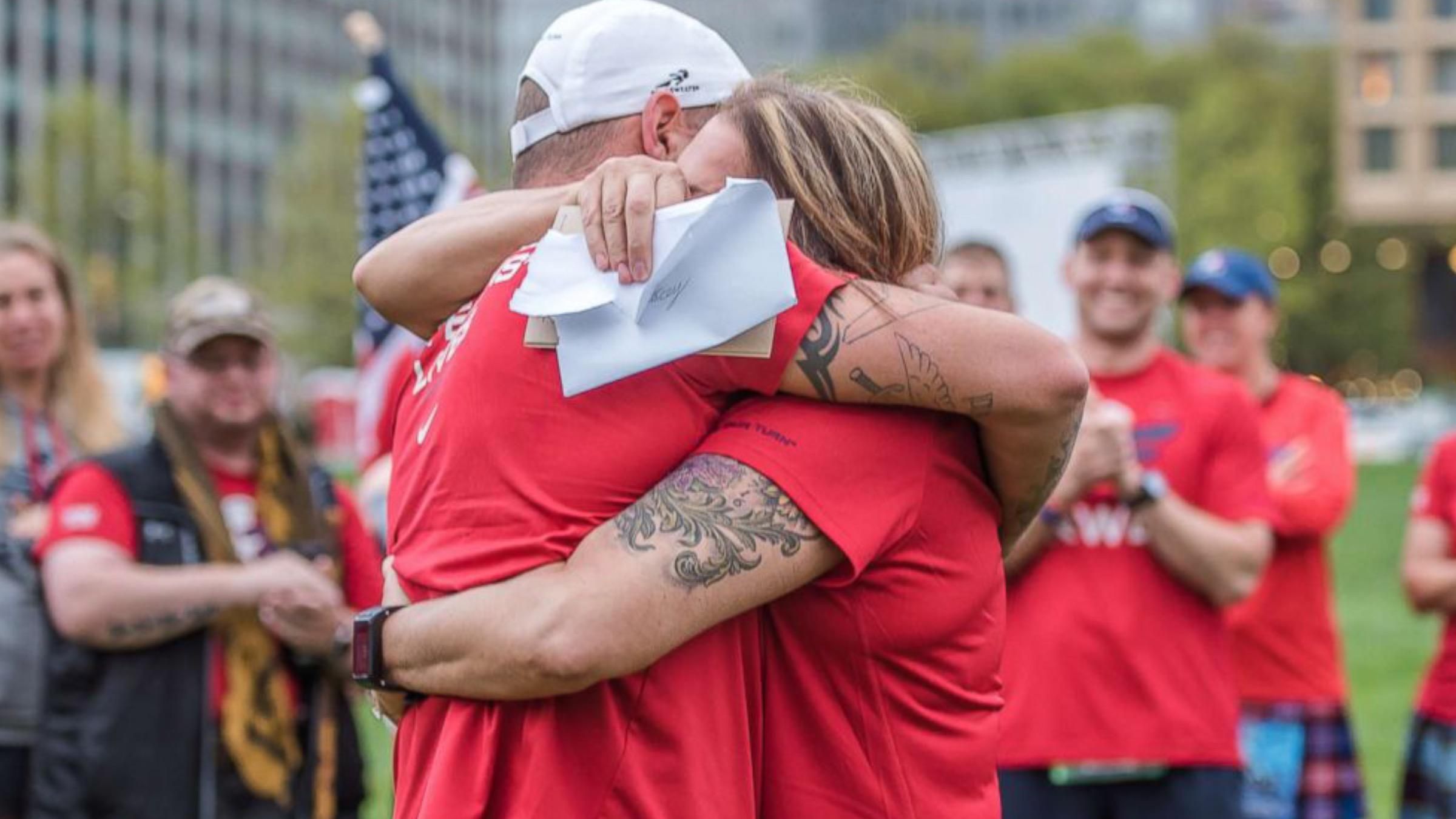 Прошло 13 075 дней с тех пор, как ты видела меня: встреча сына и мамы Прошло 13 075 дней с тех пор, как ты видела меня: встреча сына и мамы