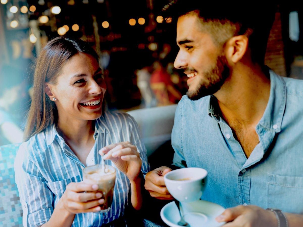 Перше побачення: ознаки, які вказують, що партнер обманює Перше побачення: ознаки, які вказують, що партнер обманює