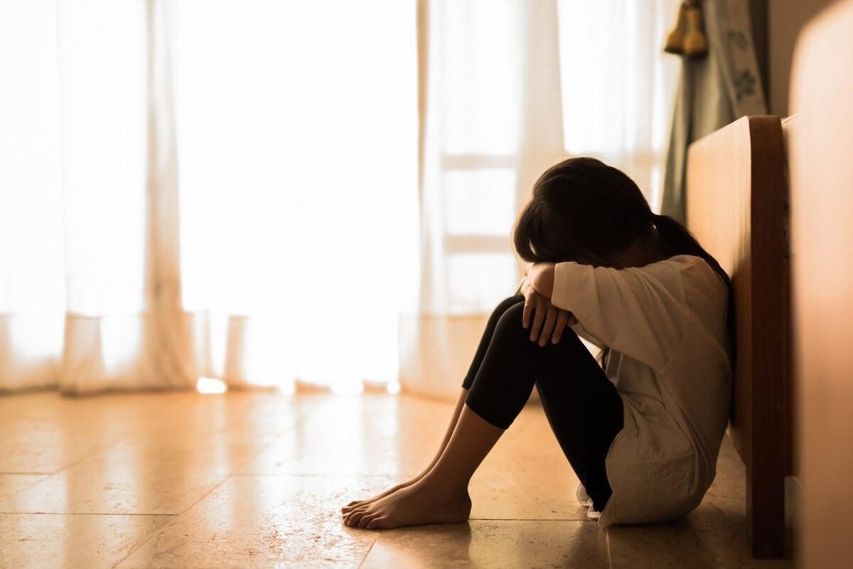 Как родителям распознать суицидальное настроение подростка: признаки