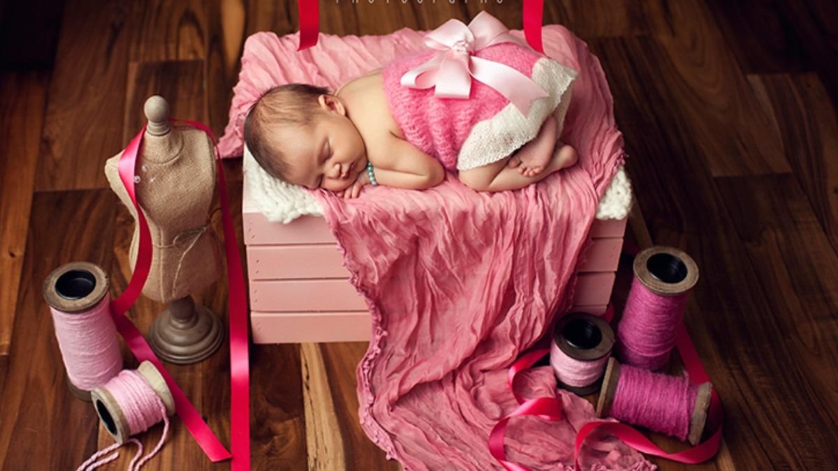 Фотограф перевоплотила новорожденных детей в диснеевских принцесс