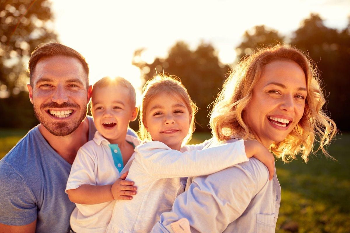Как родители влияют на отношения их ребенка в будущем: 4 привязанности