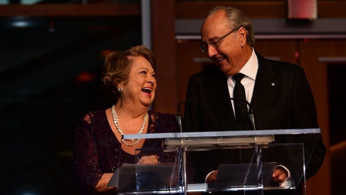 В Канаде супруги передали украинским детям более 8 миллионов долларов В Канаде супруги передали украинским детям более 8 миллионов долларов