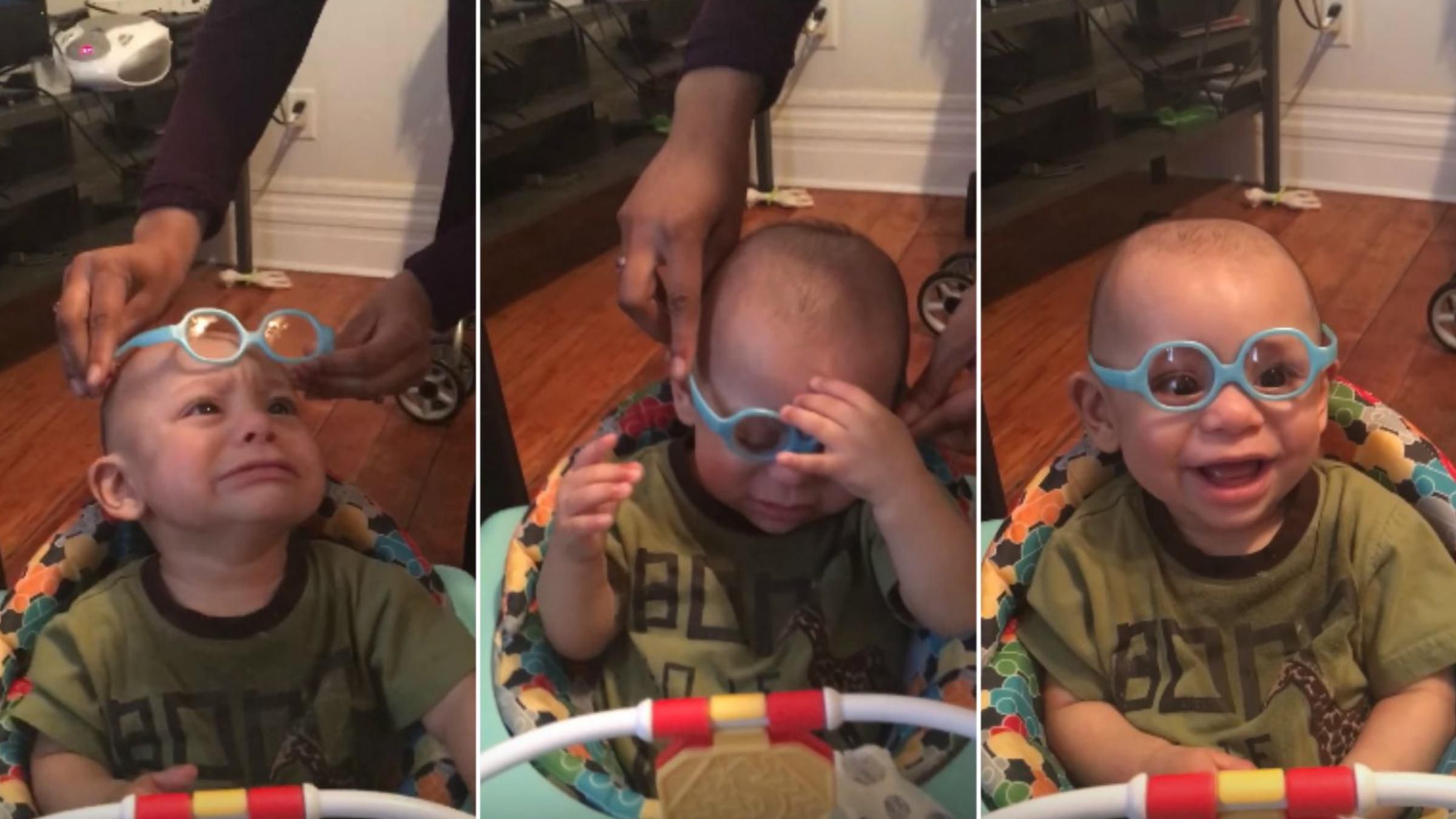 Малюку одягнули окуляри й він вперше зміг побачити батьків: відео