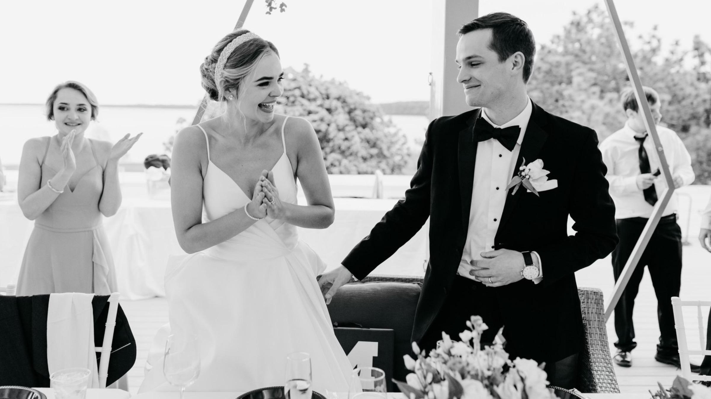 Пожежа зіпсувала весілля: як незнайомці допомогли відновити свято Пожежа зіпсувала весілля: як незнайомці допомогли відновити свято