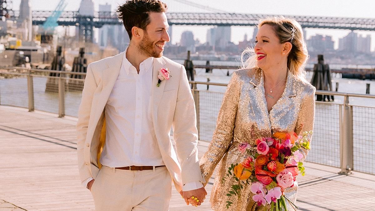 Женщина была подружкой невесты на 125 свадьбах: где была ее церемония Женщина была подружкой невесты на 125 свадьбах: где была ее церемония