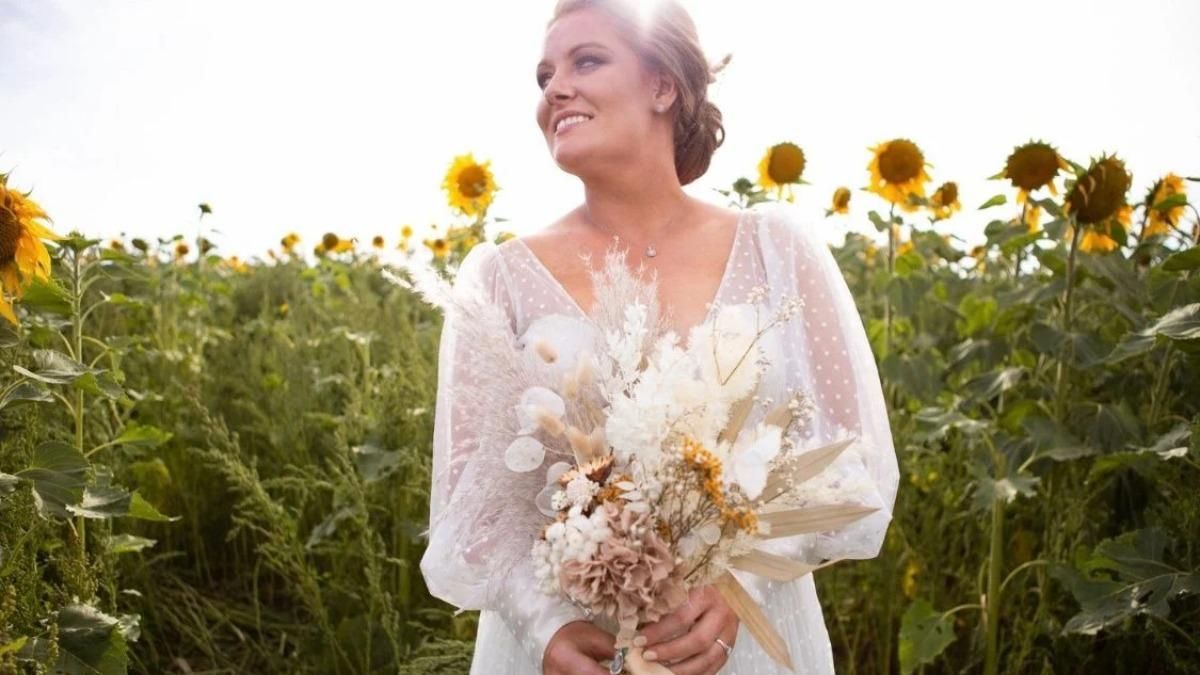 Влюбленные сделали свадьбу на кладбище: что повлияло на их решение - Семья Влюбленные сделали свадьбу на кладбище: что повлияло на их решение - Семья