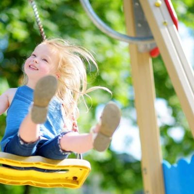 Как забрать малыша с детской площадки без истерик: советы от психолога для родителей
