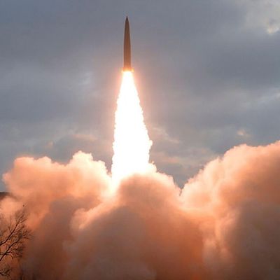 КНДР запустила 3 балістичні ракети за кілька годин після від'їзду Байдена з Азії