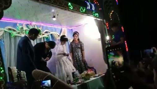 В Узбекистане на свадьбе жених ударил свою жену, не простив победу в конкурсе